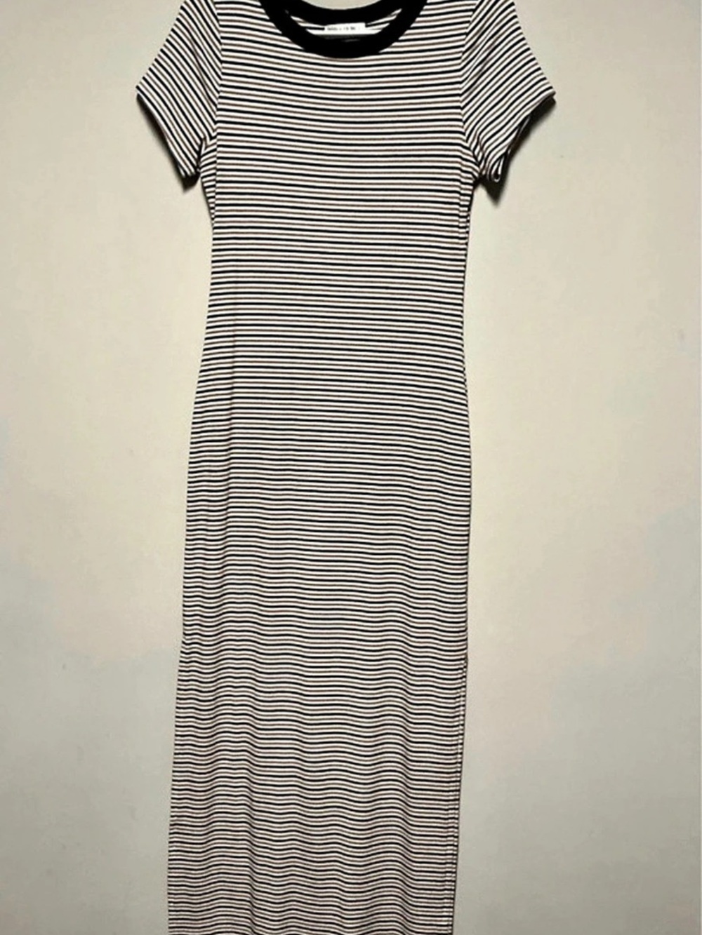 Popular 21 Striped Maxi Dress in White & Black Size Large Like New